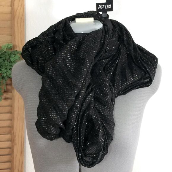 Apt.9 loop infinity scarf-black pleated Gold New With Tags - Picture 1 of 5